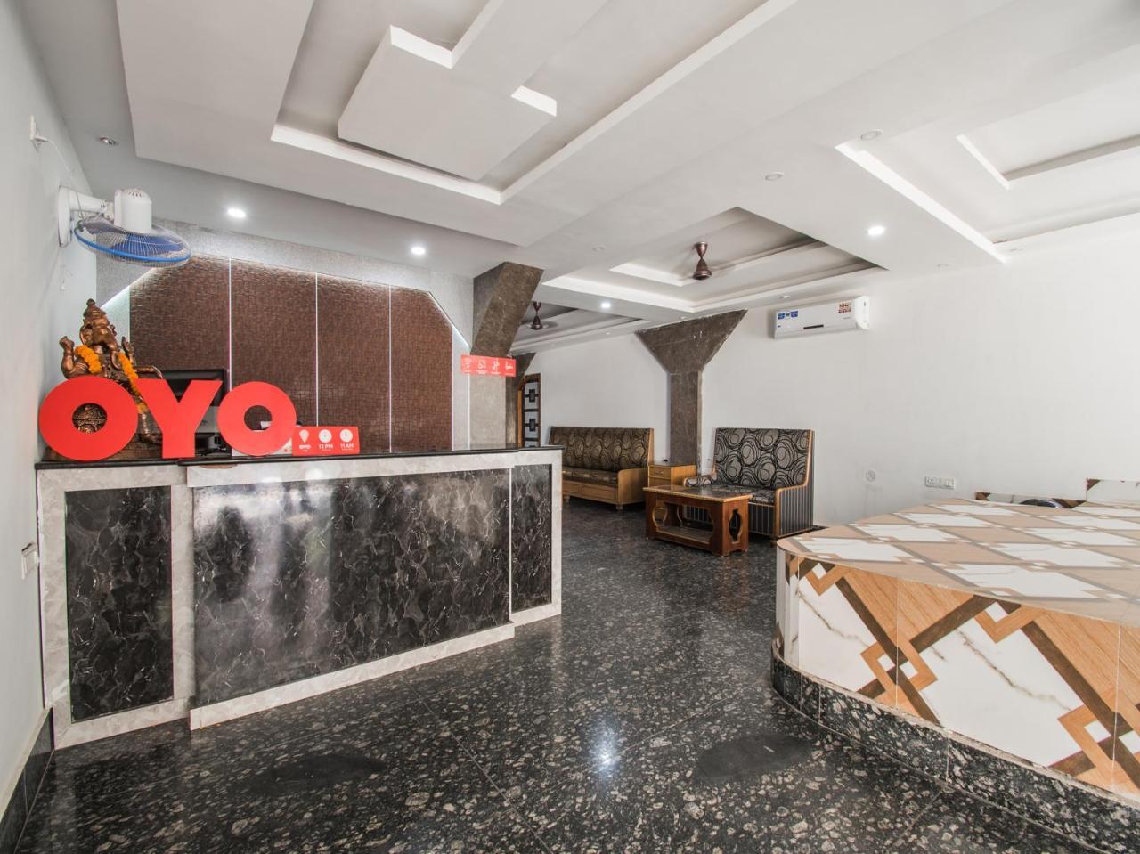 Oyo 8300 Mundrika Delux Hotel Patna  Exterior photo